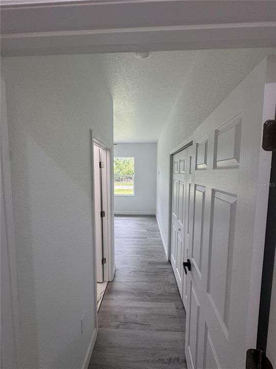 For Sale: $335,000 (3 beds, 3 baths, 1505 Square Feet)