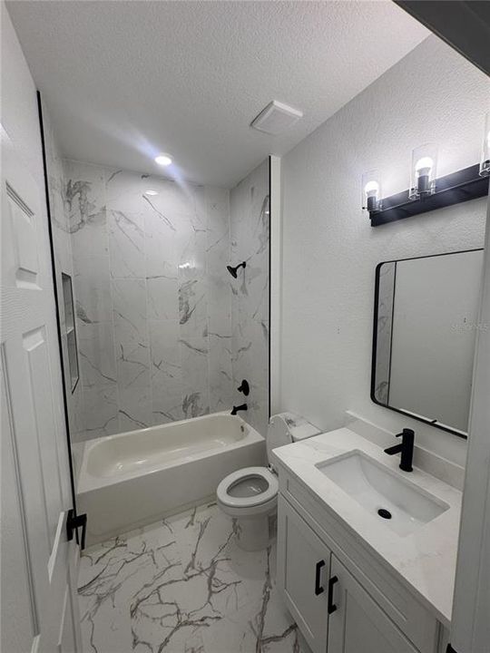 For Sale: $335,000 (3 beds, 3 baths, 1505 Square Feet)