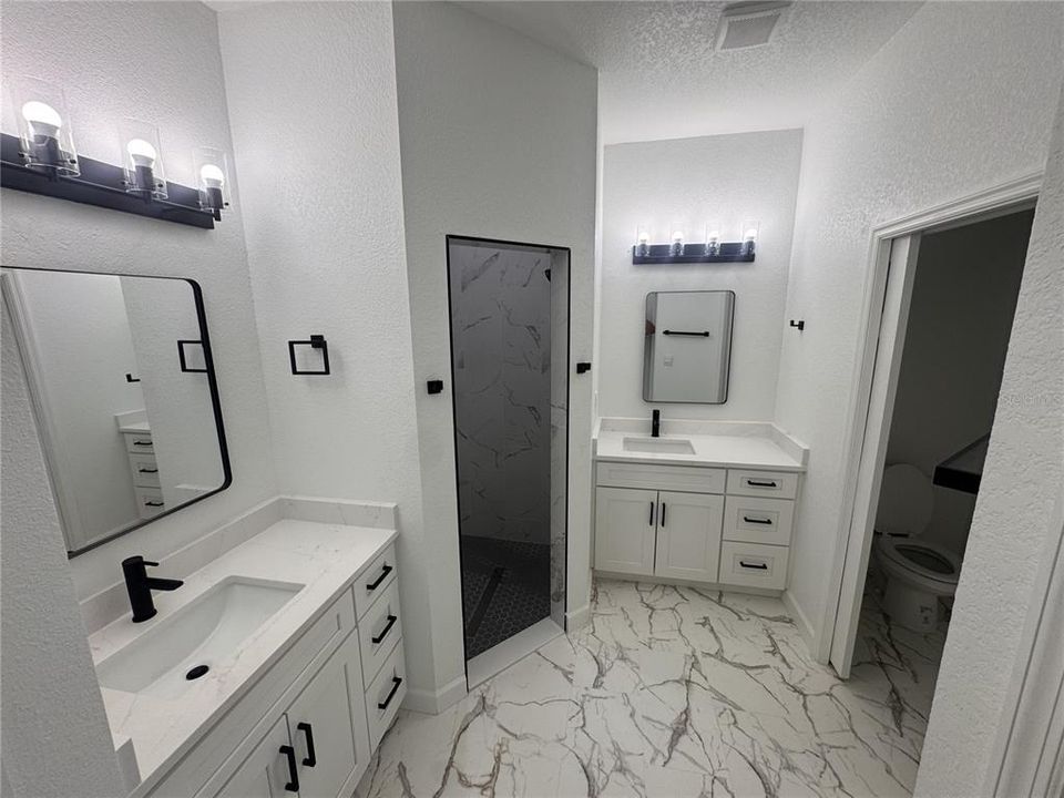For Sale: $335,000 (3 beds, 3 baths, 1505 Square Feet)