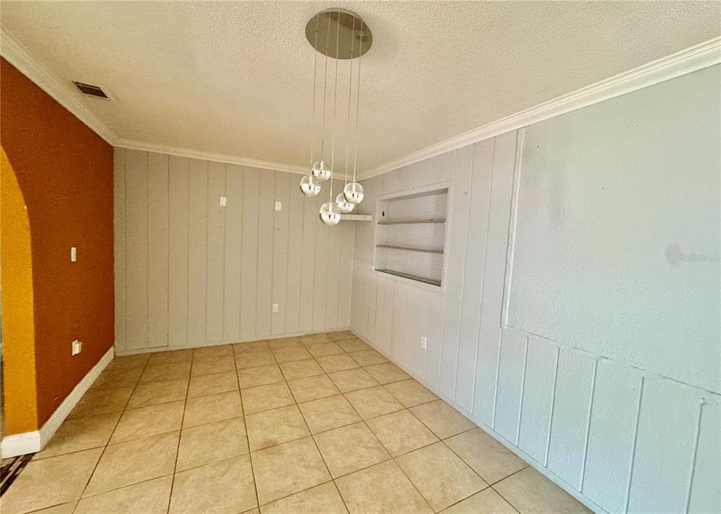 На продажу: $315,000 (4 спален, 3 ванн, 1543 Квадратных фут)