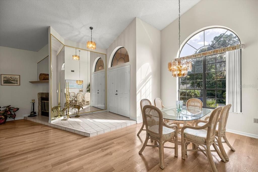 En Venta: $399,500 (3 camas, 2 baños, 1887 Pies cuadrados)