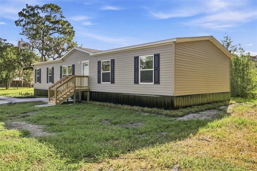 For Sale: $329,999 (4 beds, 2 baths, 1540 Square Feet)