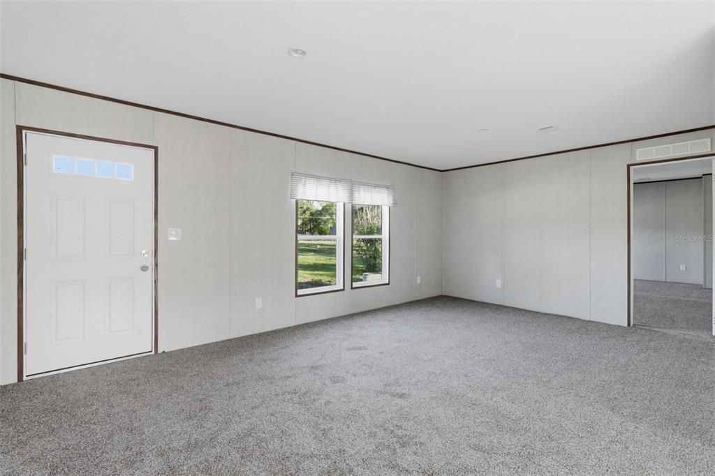For Sale: $329,999 (4 beds, 2 baths, 1540 Square Feet)