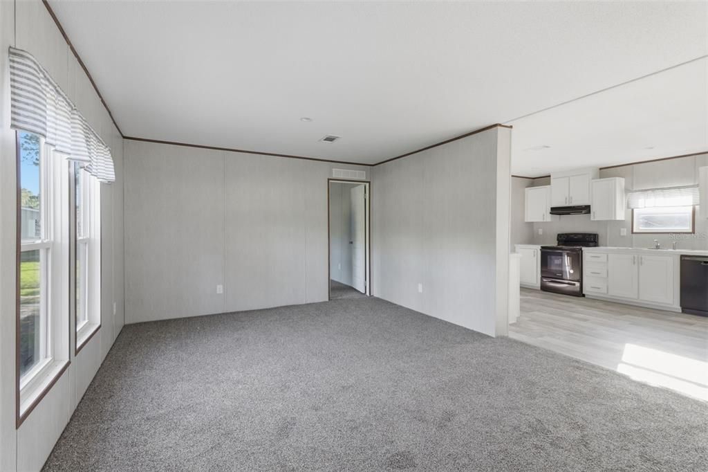 For Sale: $329,999 (4 beds, 2 baths, 1540 Square Feet)