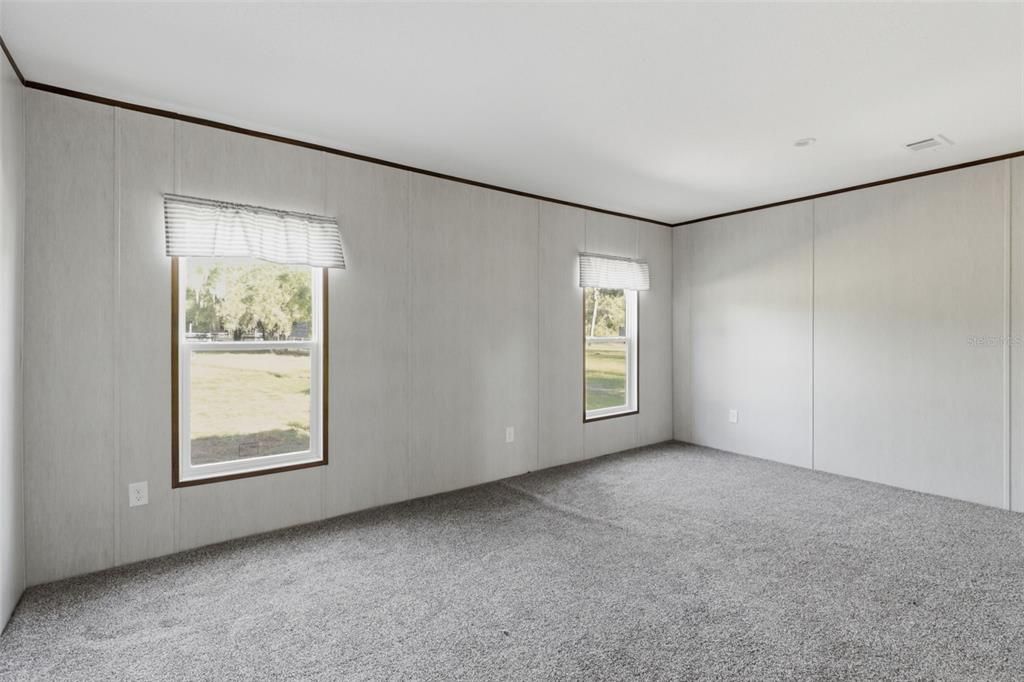 For Sale: $329,999 (4 beds, 2 baths, 1540 Square Feet)