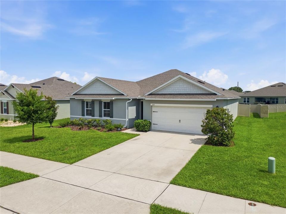 For Sale: $380,000 (4 beds, 2 baths, 2347 Square Feet)