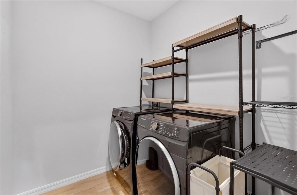For Sale: $380,000 (4 beds, 2 baths, 2347 Square Feet)