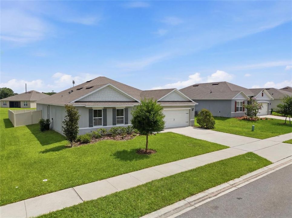 For Sale: $380,000 (4 beds, 2 baths, 2347 Square Feet)