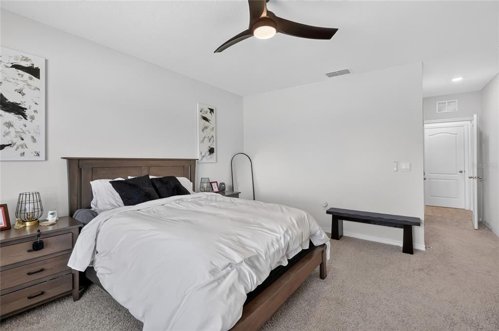 For Sale: $380,000 (4 beds, 2 baths, 2347 Square Feet)