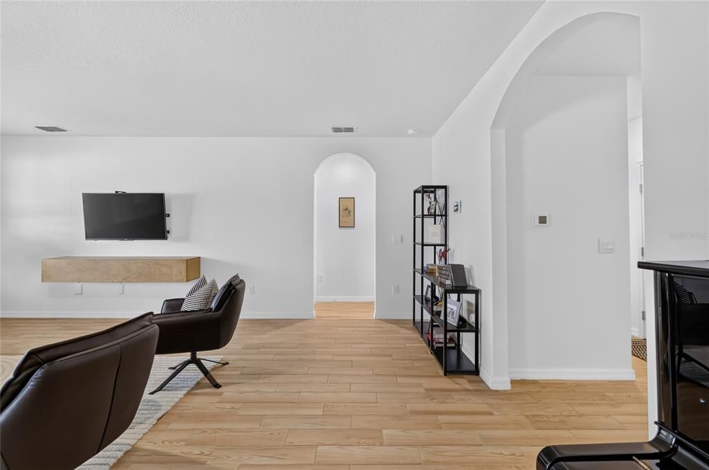 For Sale: $380,000 (4 beds, 2 baths, 2347 Square Feet)