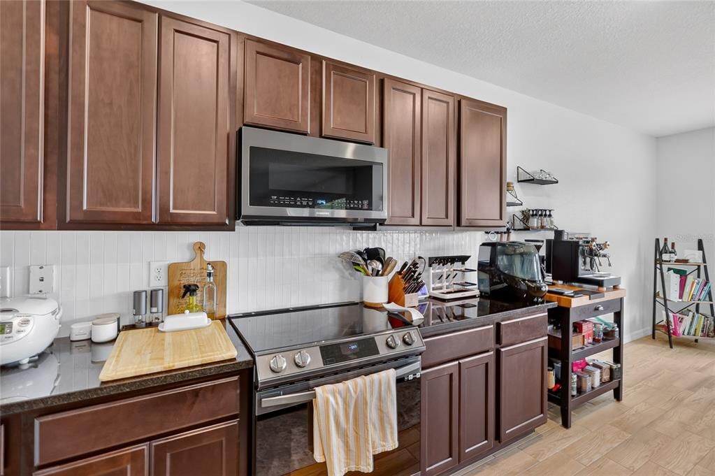 For Sale: $380,000 (4 beds, 2 baths, 2347 Square Feet)