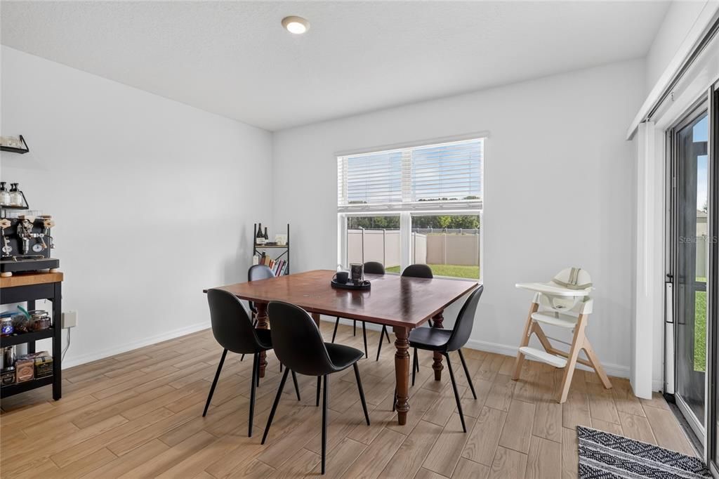 For Sale: $380,000 (4 beds, 2 baths, 2347 Square Feet)