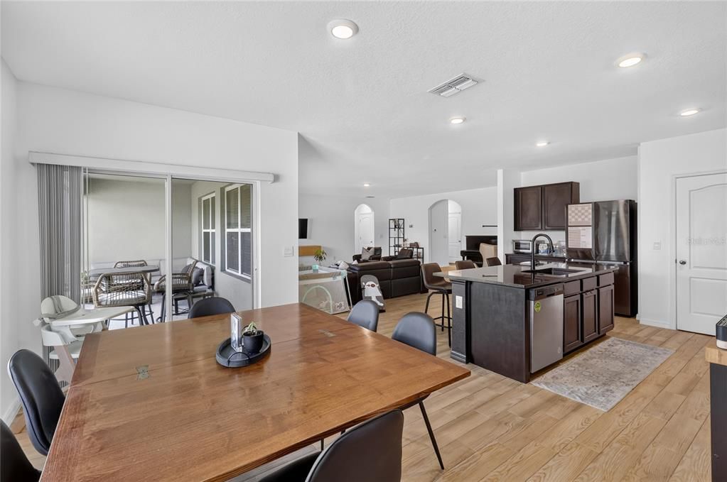 For Sale: $380,000 (4 beds, 2 baths, 2347 Square Feet)