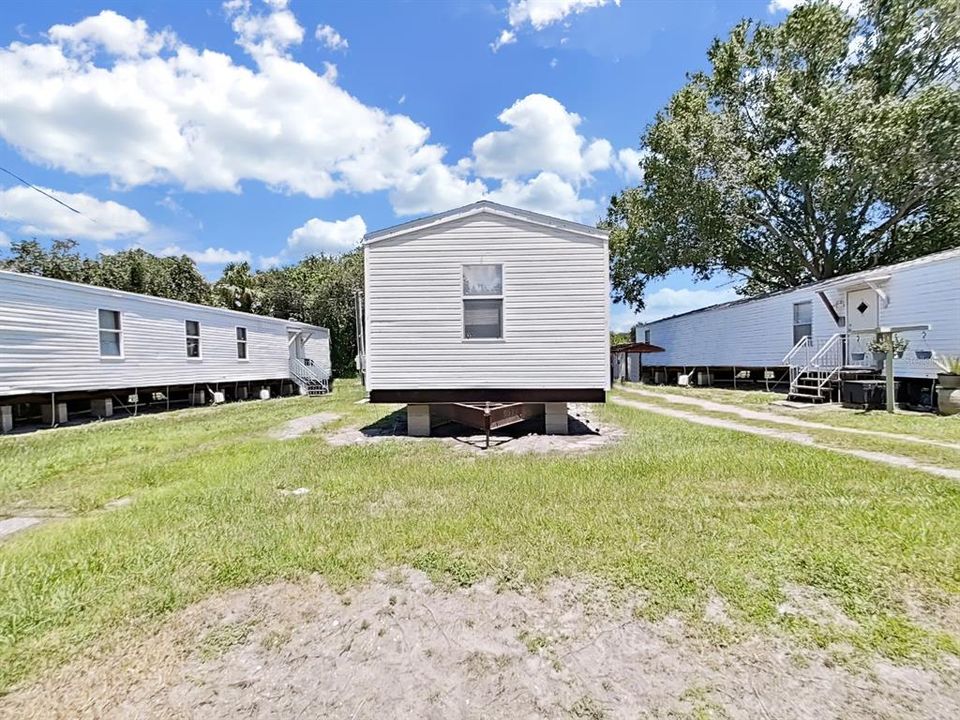 For Rent: $1,395 (3 beds, 1 baths, 1000 Square Feet)