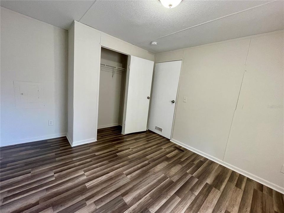For Rent: $1,395 (3 beds, 1 baths, 1000 Square Feet)