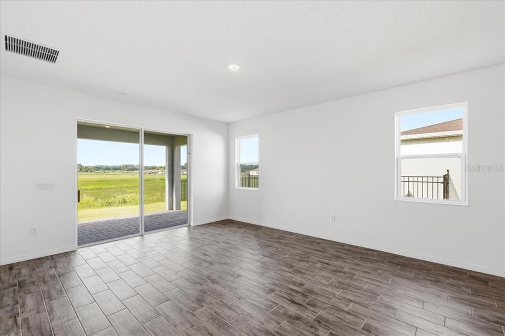 For Sale: $384,990 (4 beds, 3 baths, 2384 Square Feet)