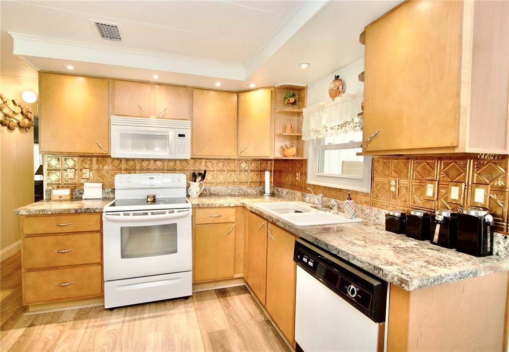 En Venta: $160,000 (2 camas, 2 baños, 960 Pies cuadrados)