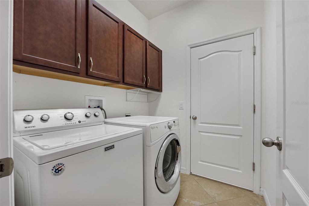 For Sale: $379,000 (3 beds, 2 baths, 2029 Square Feet)