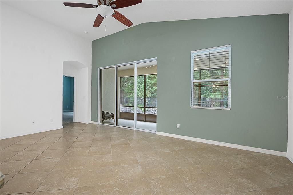 For Sale: $379,000 (3 beds, 2 baths, 2029 Square Feet)