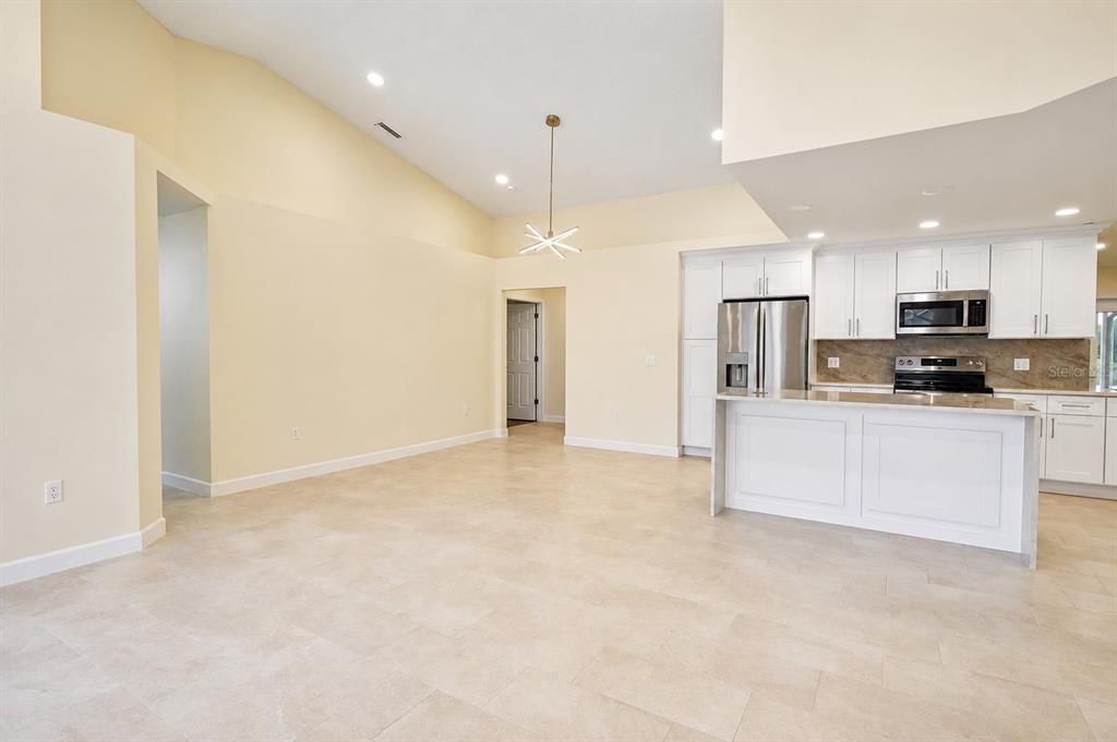 For Rent: $3,500 (4 beds, 2 baths, 2000 Square Feet)