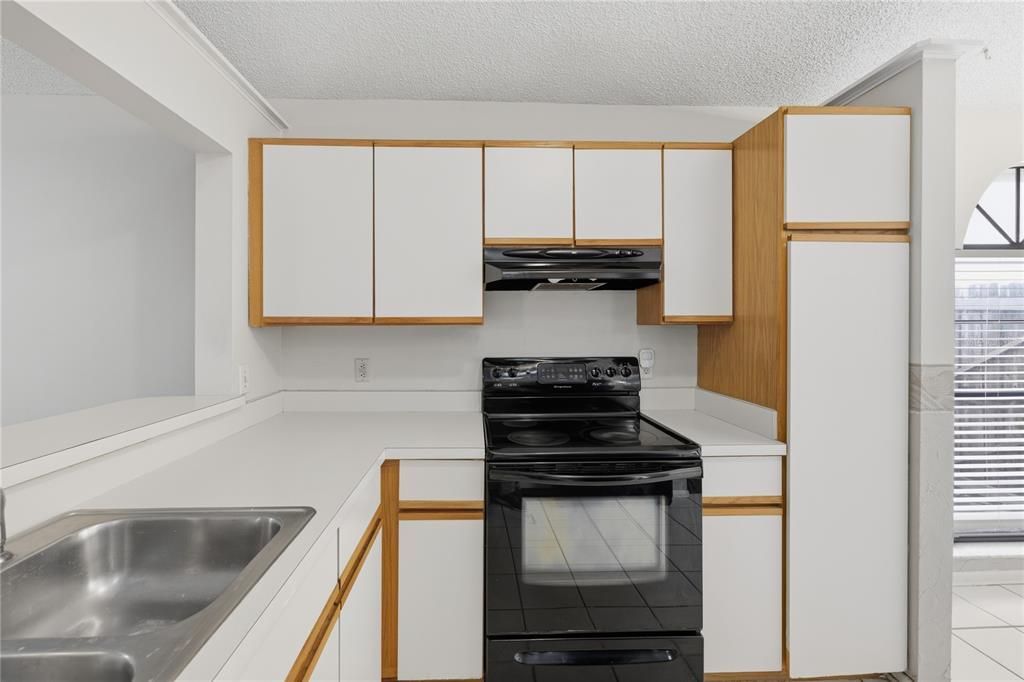 На продажу: $395,000 (3 спален, 2 ванн, 1616 Квадратных фут)