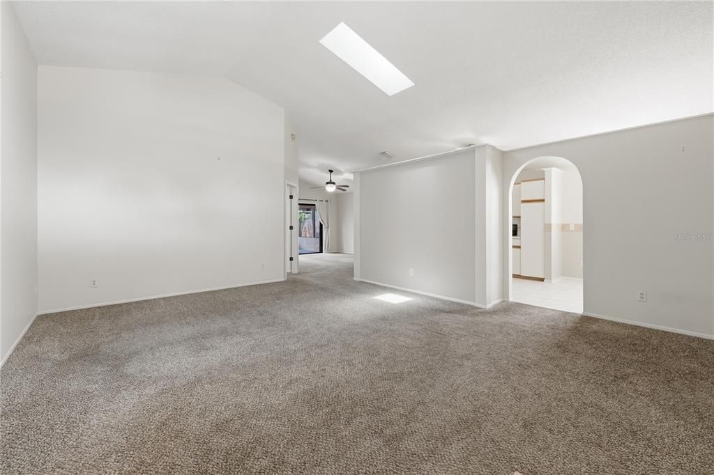 На продажу: $395,000 (3 спален, 2 ванн, 1616 Квадратных фут)