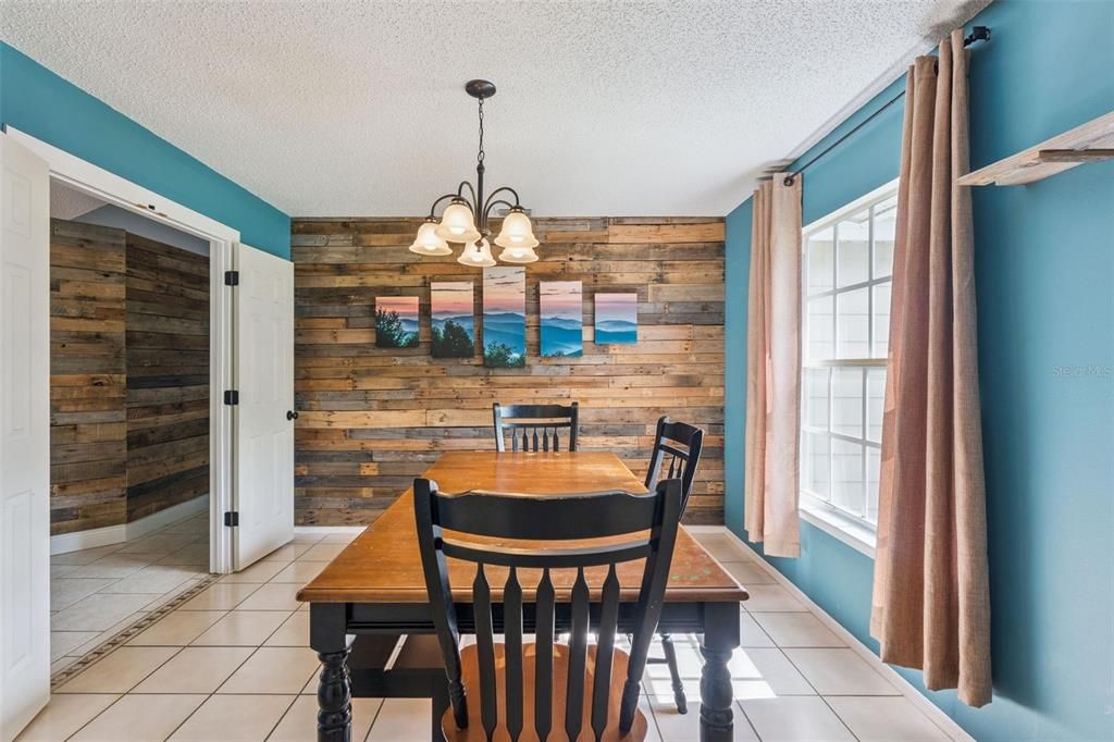 For Sale: $315,000 (3 beds, 2 baths, 1608 Square Feet)
