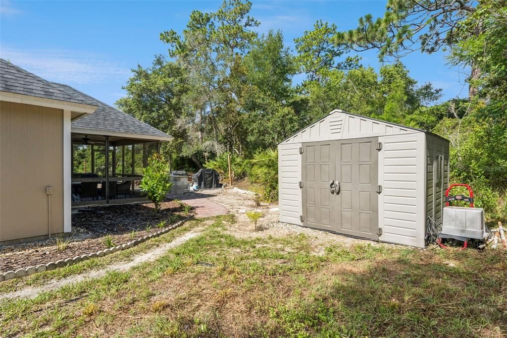 For Sale: $315,000 (3 beds, 2 baths, 1608 Square Feet)