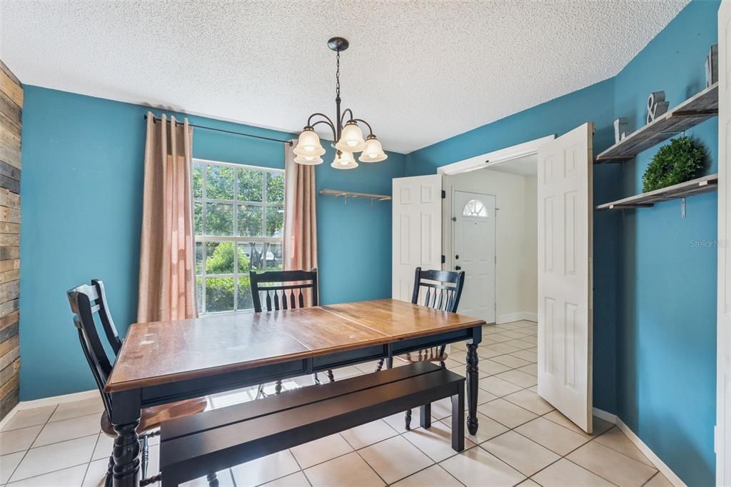 For Sale: $315,000 (3 beds, 2 baths, 1608 Square Feet)