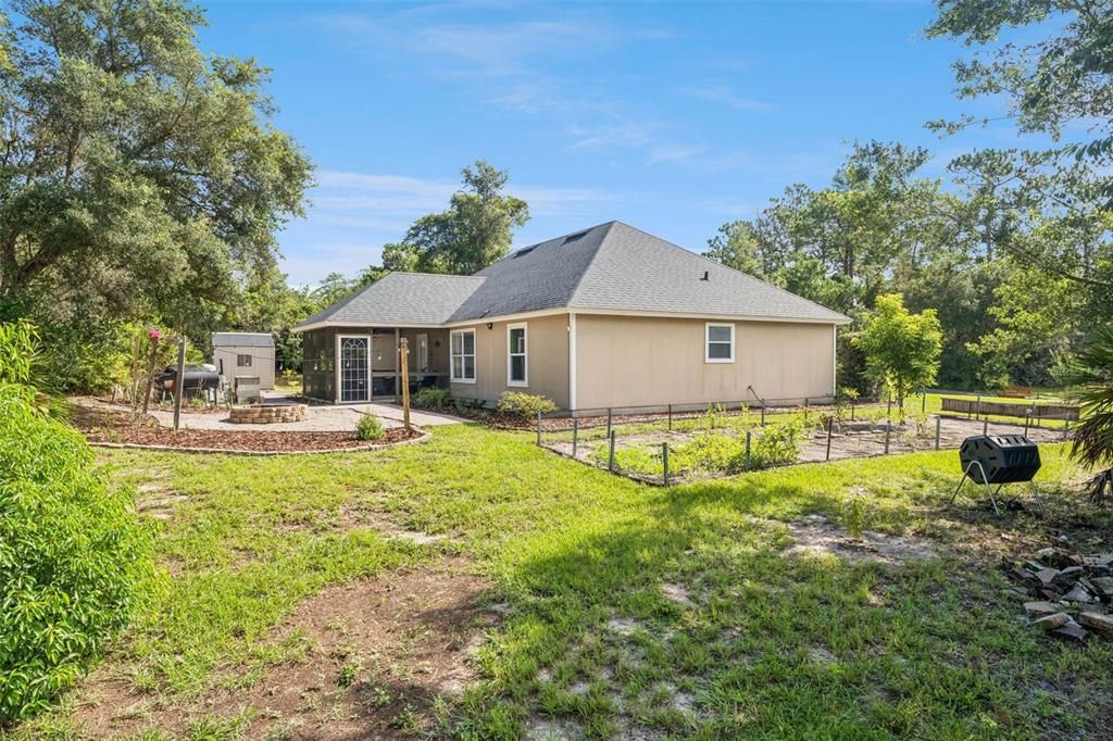 For Sale: $315,000 (3 beds, 2 baths, 1608 Square Feet)