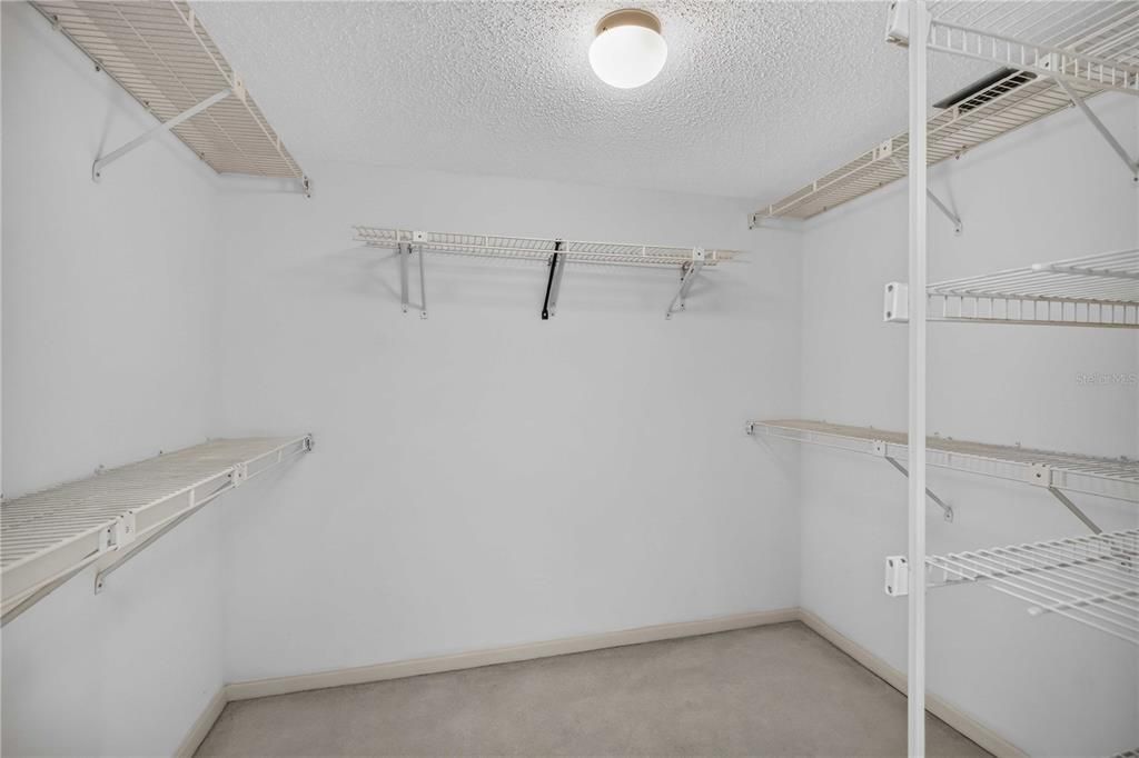 En Venta: $239,900 (1 camas, 2 baños, 1106 Pies cuadrados)