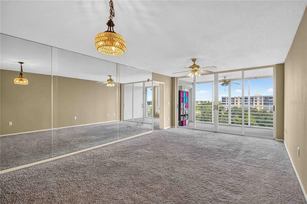 En Venta: $239,900 (1 camas, 2 baños, 1106 Pies cuadrados)