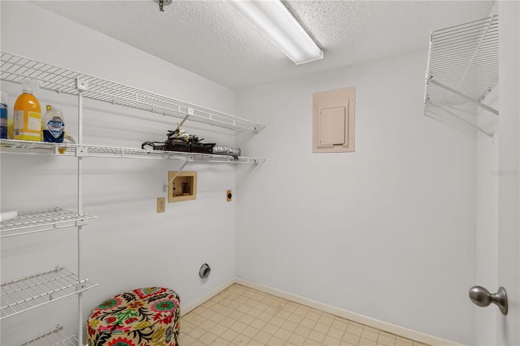 En Venta: $239,900 (1 camas, 2 baños, 1106 Pies cuadrados)