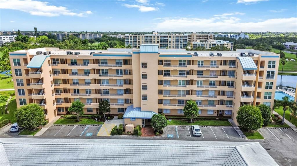 En Venta: $239,900 (1 camas, 2 baños, 1106 Pies cuadrados)