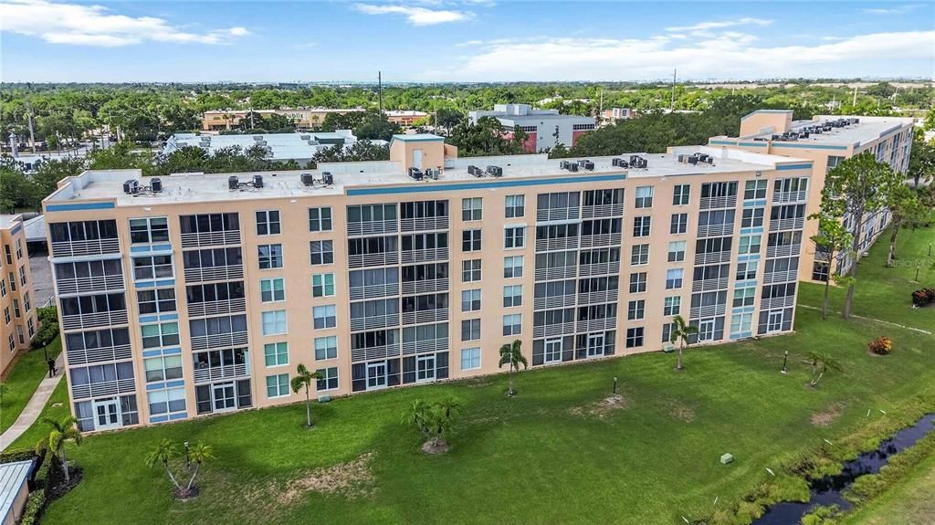 En Venta: $239,900 (1 camas, 2 baños, 1106 Pies cuadrados)