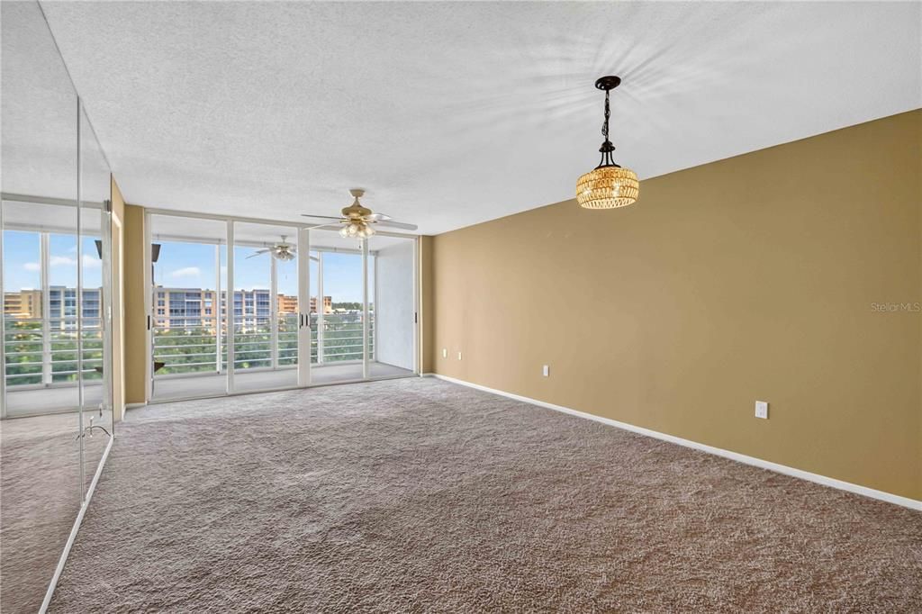 En Venta: $239,900 (1 camas, 2 baños, 1106 Pies cuadrados)