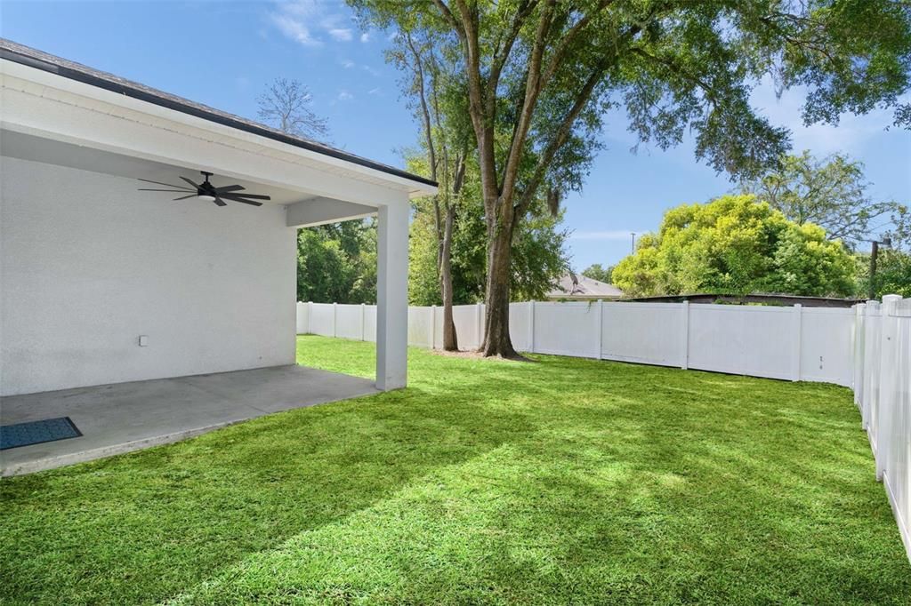На продажу: $369,900 (4 спален, 3 ванн, 1993 Квадратных фут)