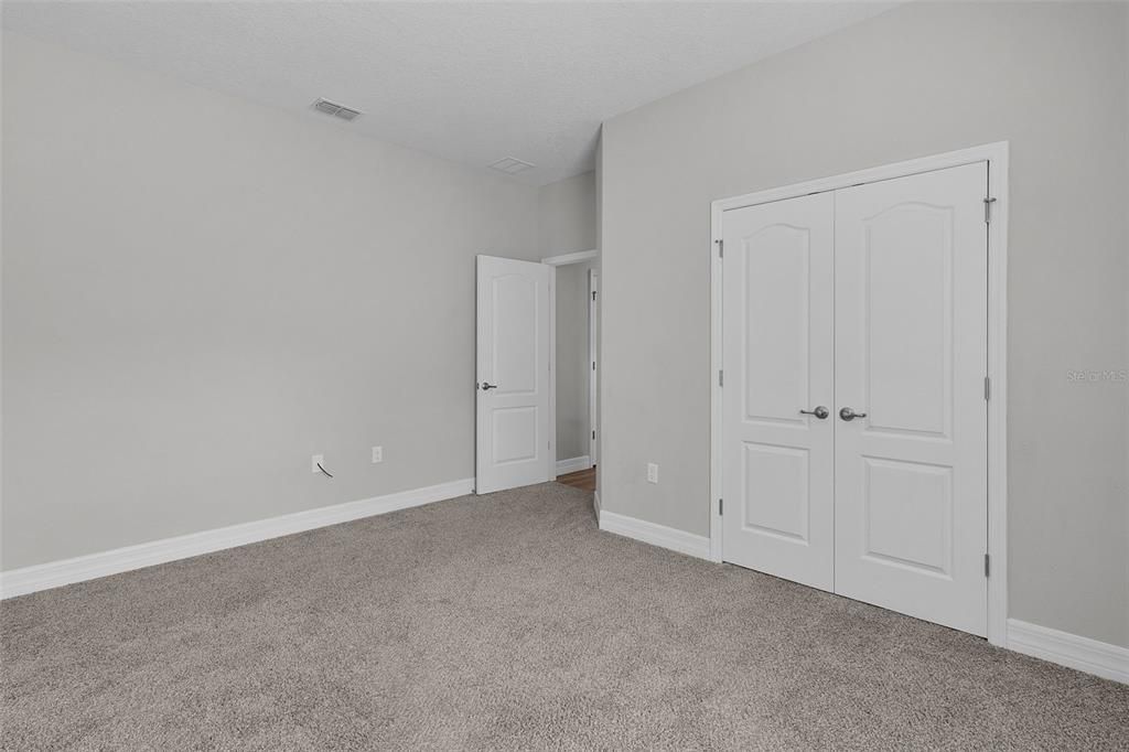 Active With Contract: $369,900 (4 beds, 3 baths, 1993 Square Feet)