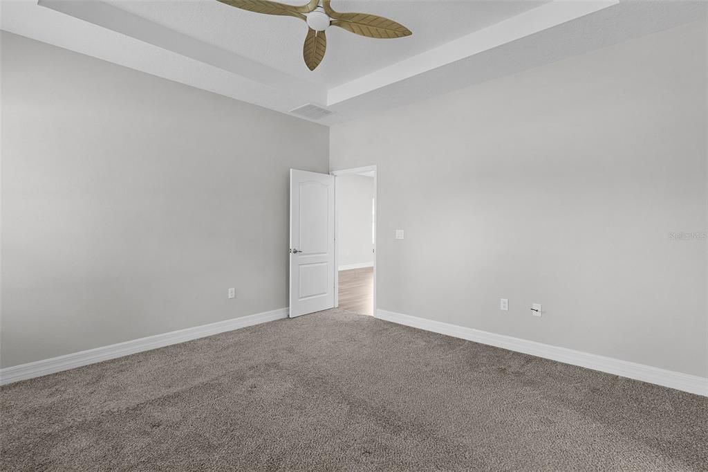 Active With Contract: $369,900 (4 beds, 3 baths, 1993 Square Feet)