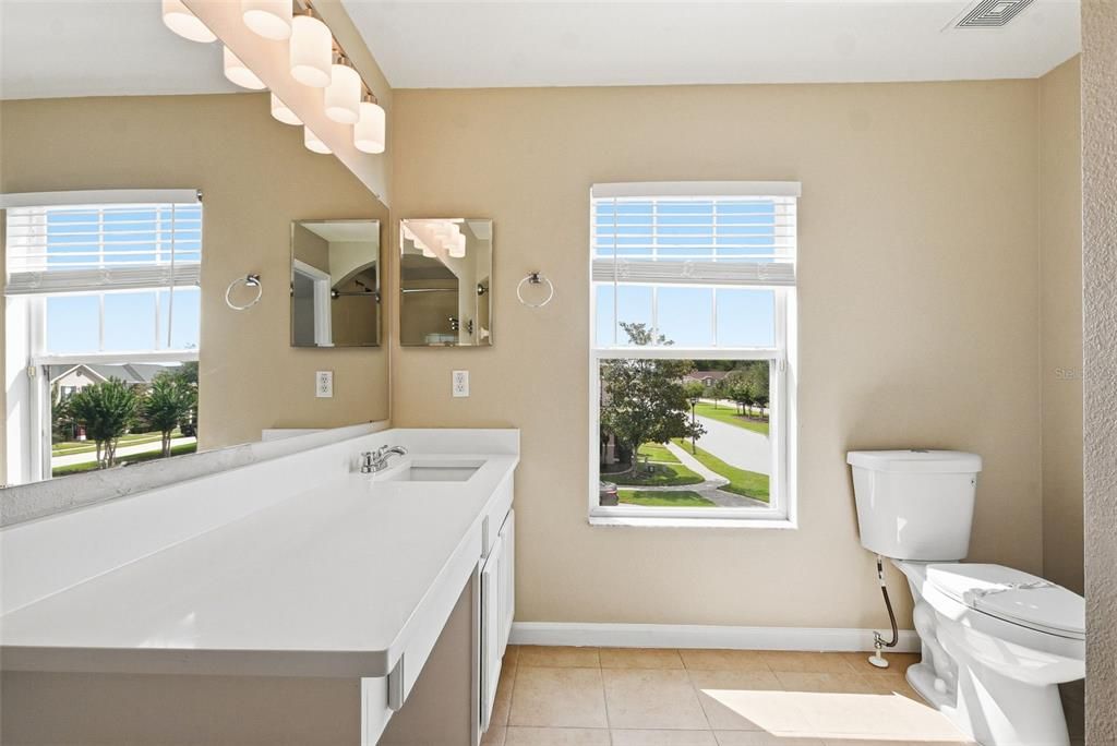 For Sale: $289,900 (2 beds, 2 baths, 1314 Square Feet)