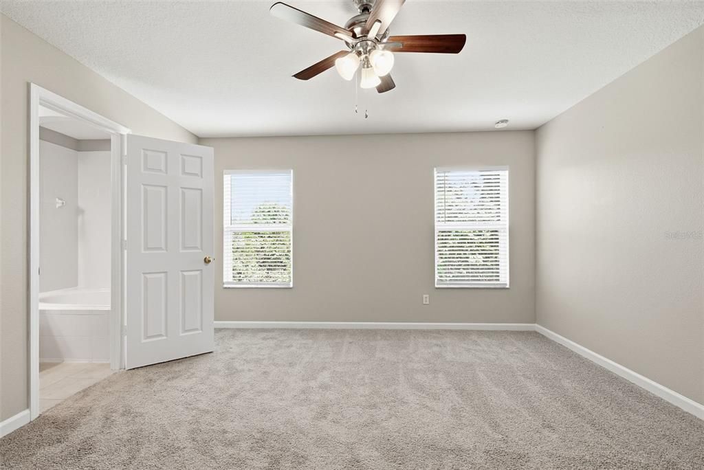 For Sale: $289,900 (2 beds, 2 baths, 1314 Square Feet)