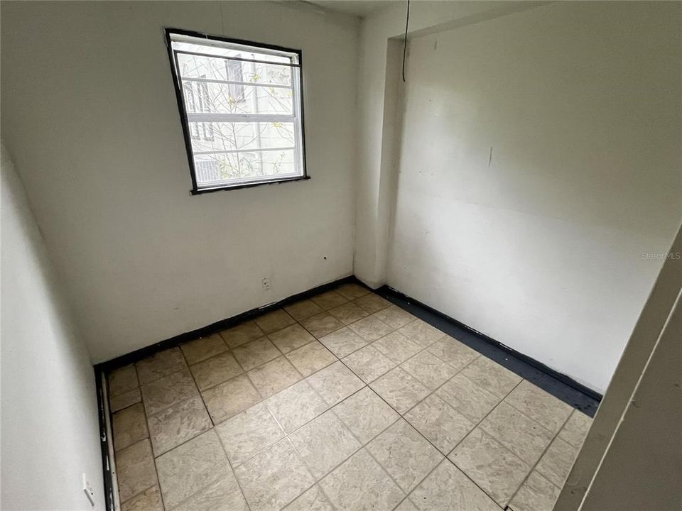 En Renta: $700 (2 camas, 1 baños, 650 Pies cuadrados)