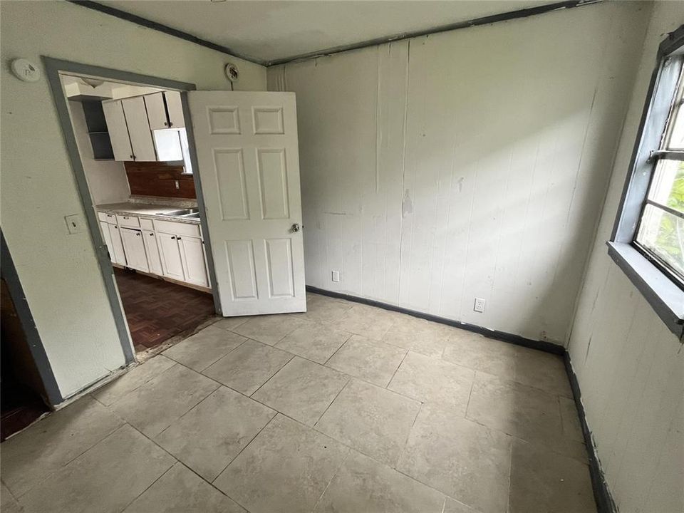 En Renta: $700 (2 camas, 1 baños, 650 Pies cuadrados)
