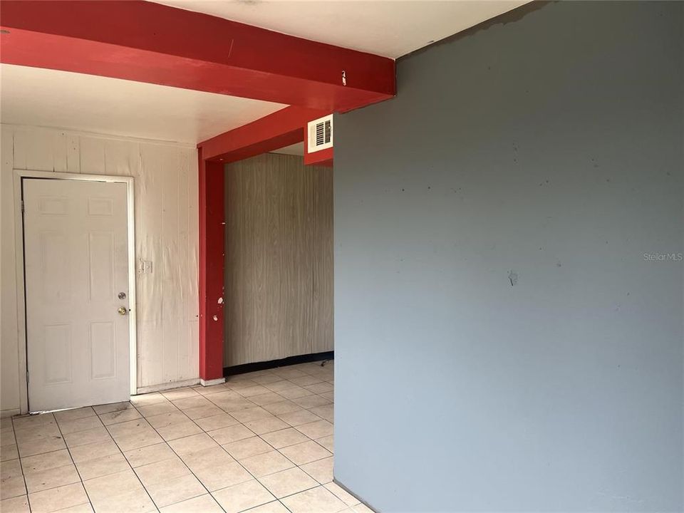 En Renta: $700 (2 camas, 1 baños, 650 Pies cuadrados)