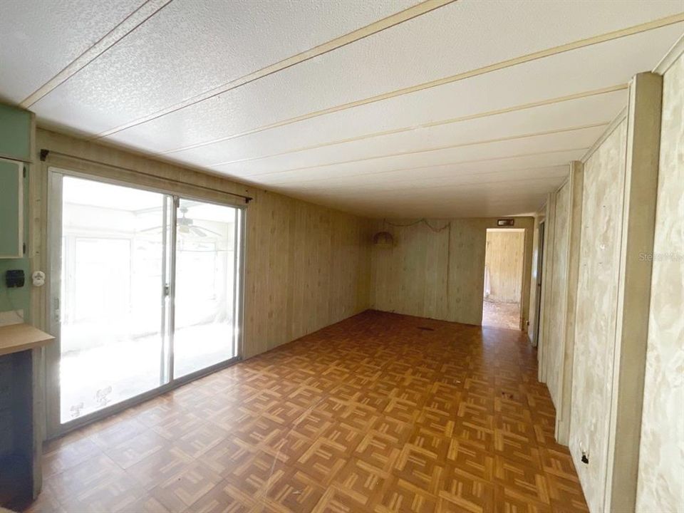 На продажу: $124,900 (3 спален, 2 ванн, 1380 Квадратных фут)