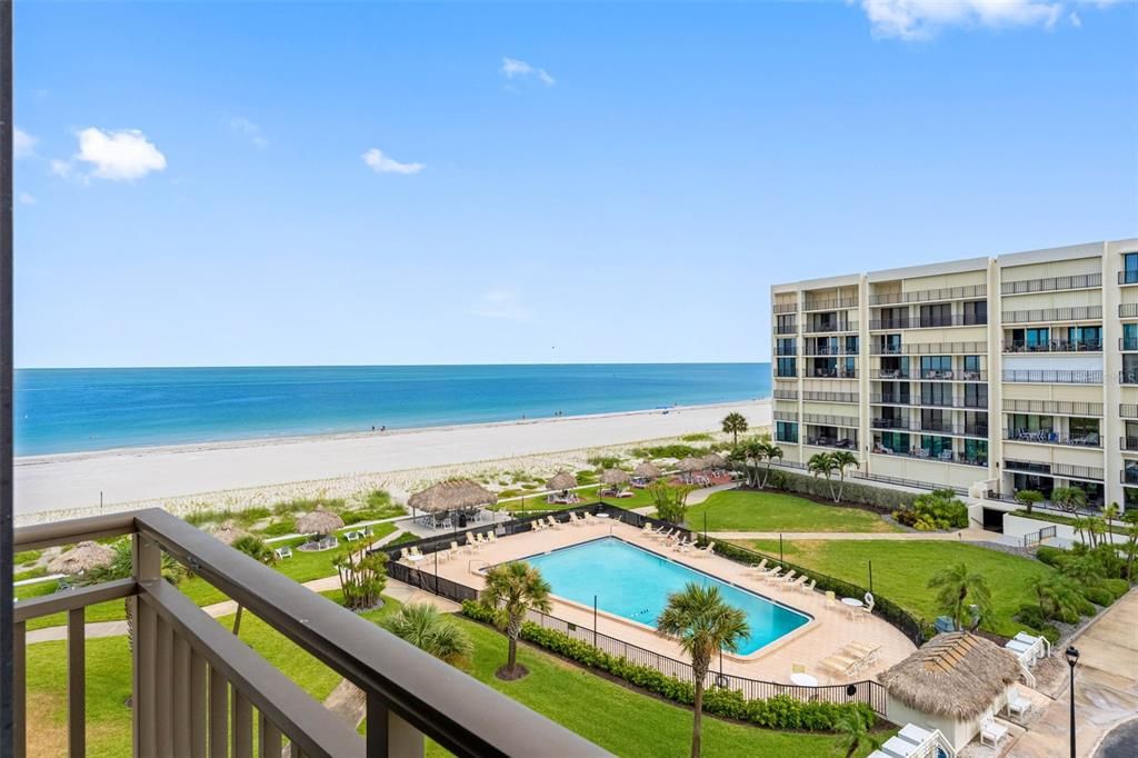 For Sale: $629,000 (2 beds, 2 baths, 1380 Square Feet)