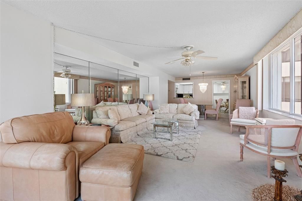 For Sale: $629,000 (2 beds, 2 baths, 1380 Square Feet)