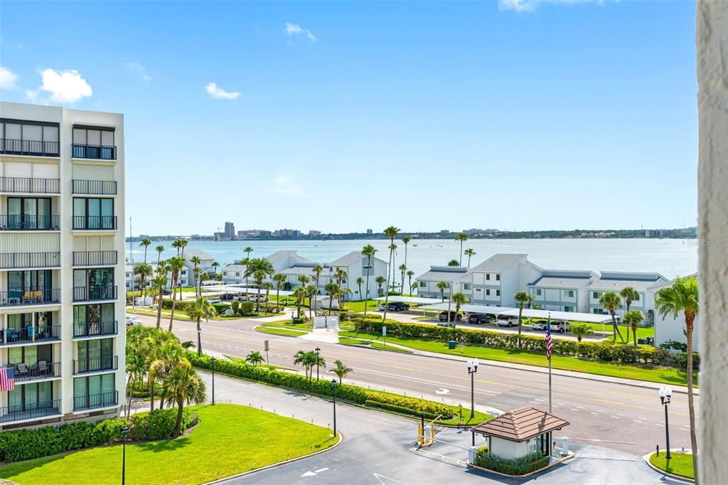 For Sale: $629,000 (2 beds, 2 baths, 1380 Square Feet)