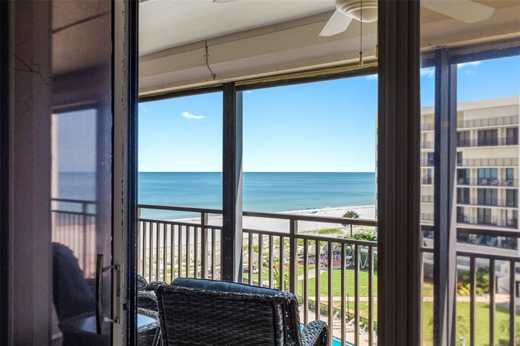 For Sale: $629,000 (2 beds, 2 baths, 1380 Square Feet)