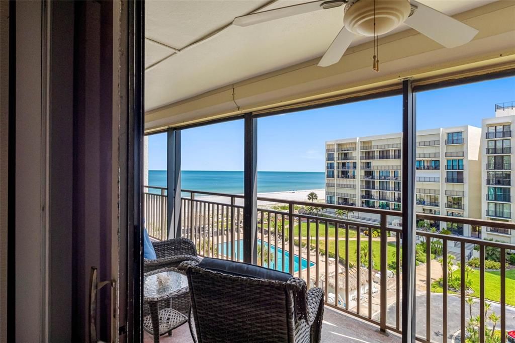 For Sale: $629,000 (2 beds, 2 baths, 1380 Square Feet)